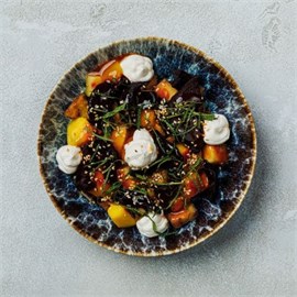 {{photo.Alt || photo.Description || 'Тёплый салат из баклажанов с манго, мятой, вяленой свёклой'}}