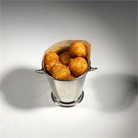 {{photo.Alt || photo.Description || 'Сырные шарики'}}