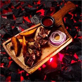 {{photo.Alt || photo.Description || 'Шашлык из мраморной говядины'}}